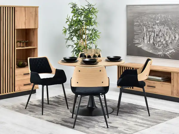 Czarne krzesło welurowe z drewnem - nowoczesny design